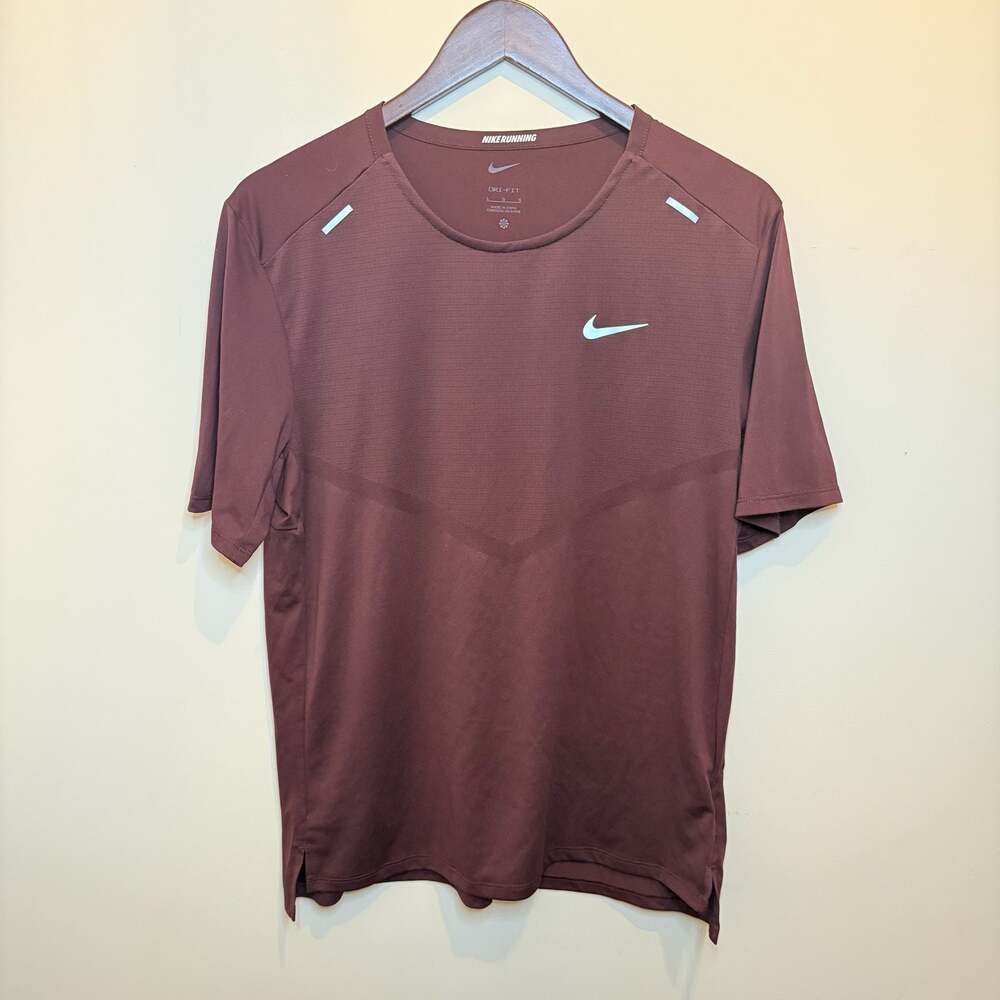 Nike Running Dri-FIT Short Sleeve T-Shirt Maroon Size Large